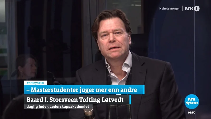 Baard Løtvedt i studio i NRK Nyhetsmorgen, med tittelen «Masterstudenter juger mer enn andre»